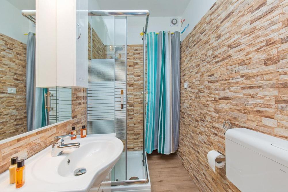 Apartment Castello Ровінь Екстер'єр фото